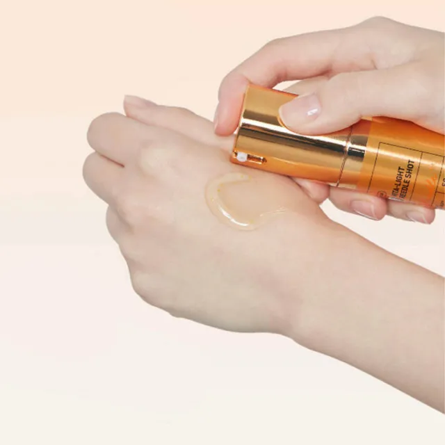 VT REEDLE SHOT 100 VITA-LIGHT Бустер-сыворотка с микроиглами и витамином С, 50мл | VT VITA-LIGHT REEDLE SHOT 100