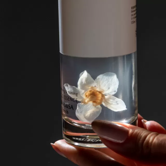 WHAMISA Pear Blossom Эссенция-концентрат обновляющая с витамином С и экстрактом груши | 100мл | Pear Blossom Single Essence