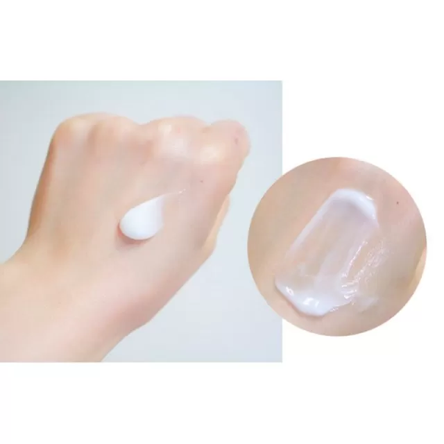 MISSHA NEAR SKIN Восстанавливающий крем для чувствительной кожи | 50мл | MISSHA Near Skin Madecanol Cream